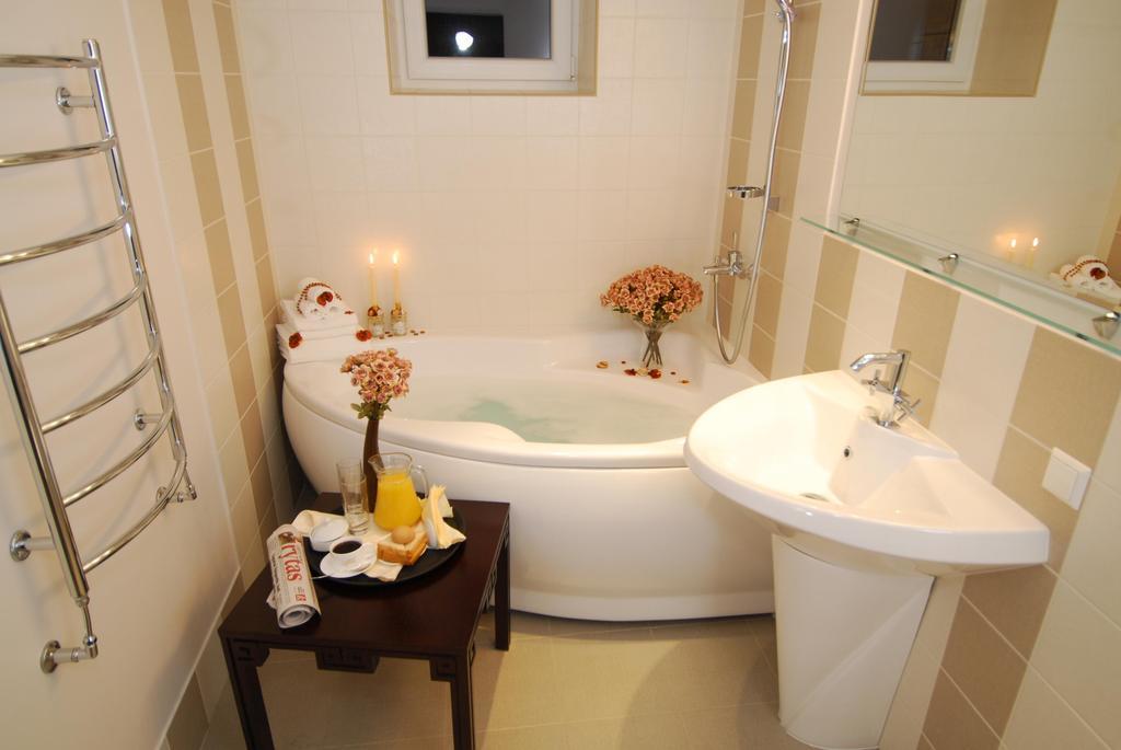 Astrum Palace Mažeikiai Habitación foto